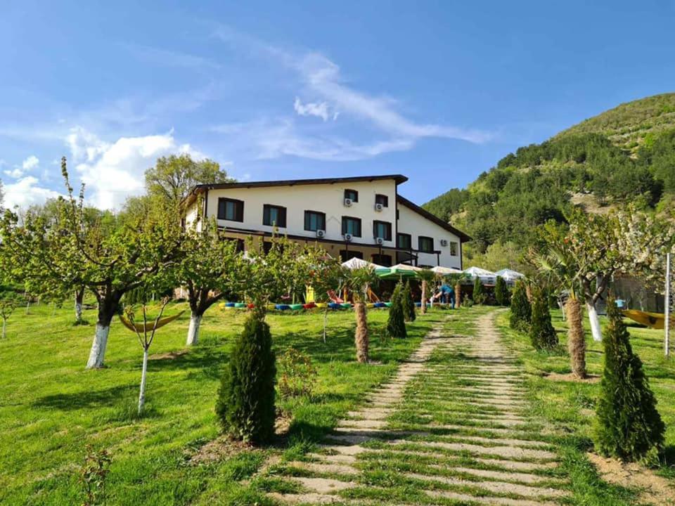 Family Hotel Borovitsa Pŭdartsi Exterior photo